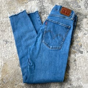 Levi’s Mile High Super Skinny cropped jeans
